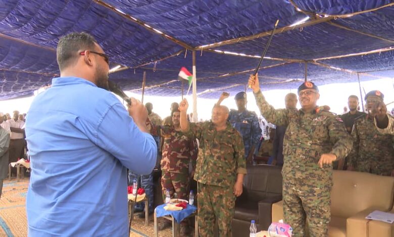 الفريق إبراهيم جابر يشهد افتتاح مسرح خضر بشير ببحري