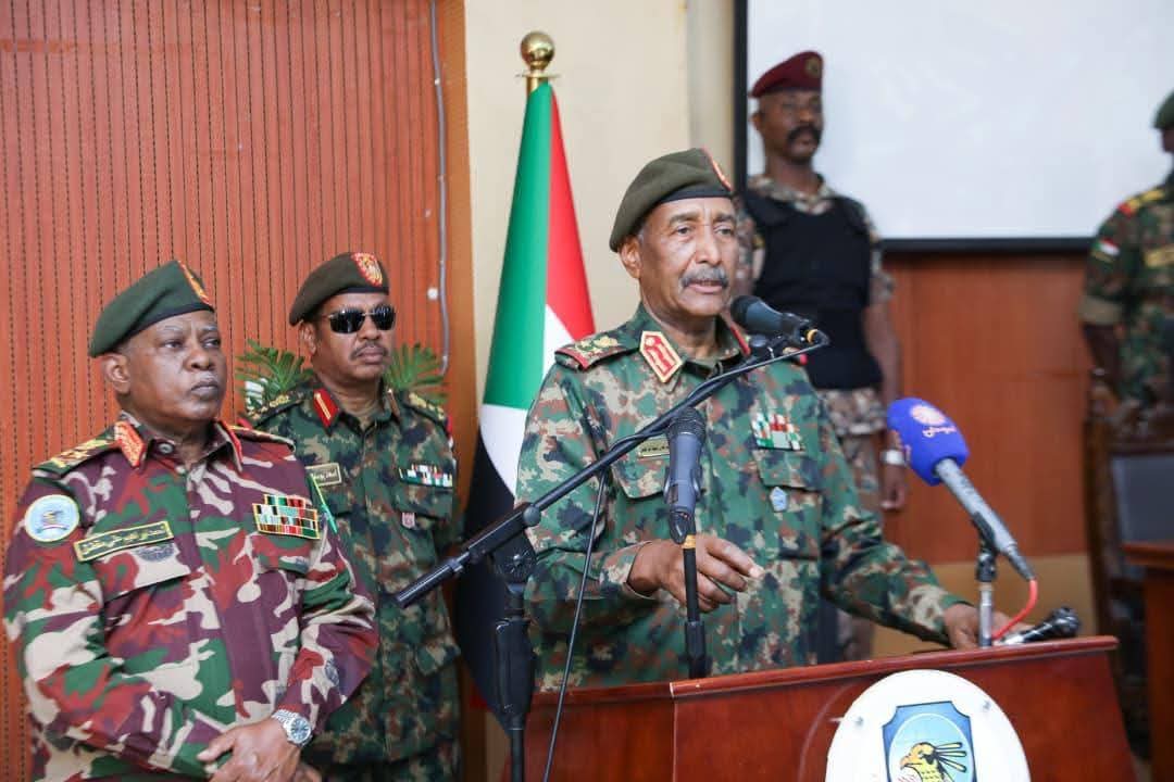 *رئيس مجلس السيادة: التمرد إلى زوال..* 
*مدير المخابرات: الجهاز تحت رهن إشارة القيادة*