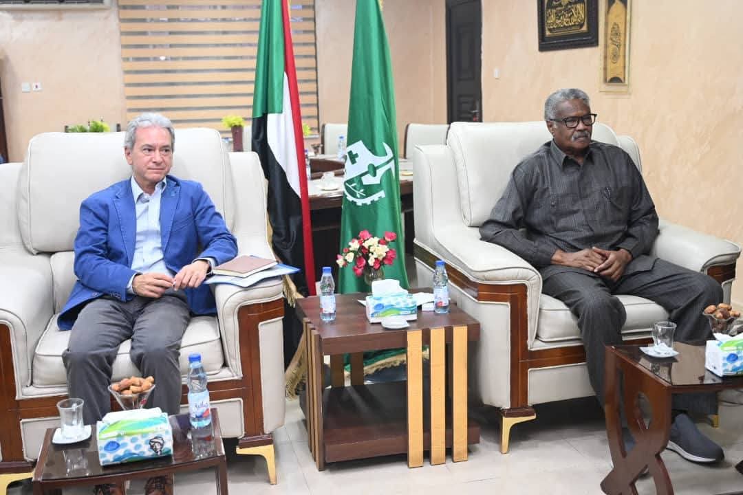 والي القضارف يستقبل الممثل المقيم لبرنامج الأمم المتحدة الإنمائي بالسودان ، ويبحث معه مسار أنشطة ومشروعات البرنامج بالولاية