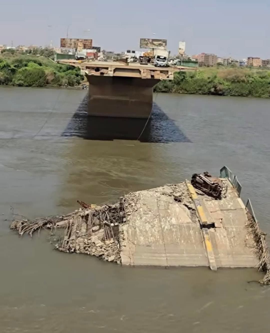 الطرق والجسور تنفي توقيع عقد بالدولار لإعادة تأهيل حسري الحلفايا وشمبات