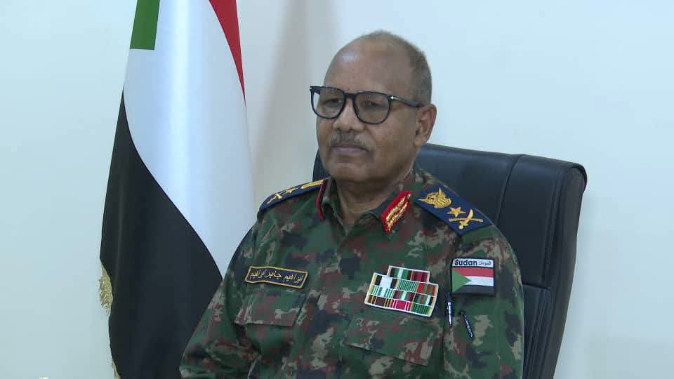 إبراهيم جابر يترأس اجتماع لجنة تغيير العملة السودانية